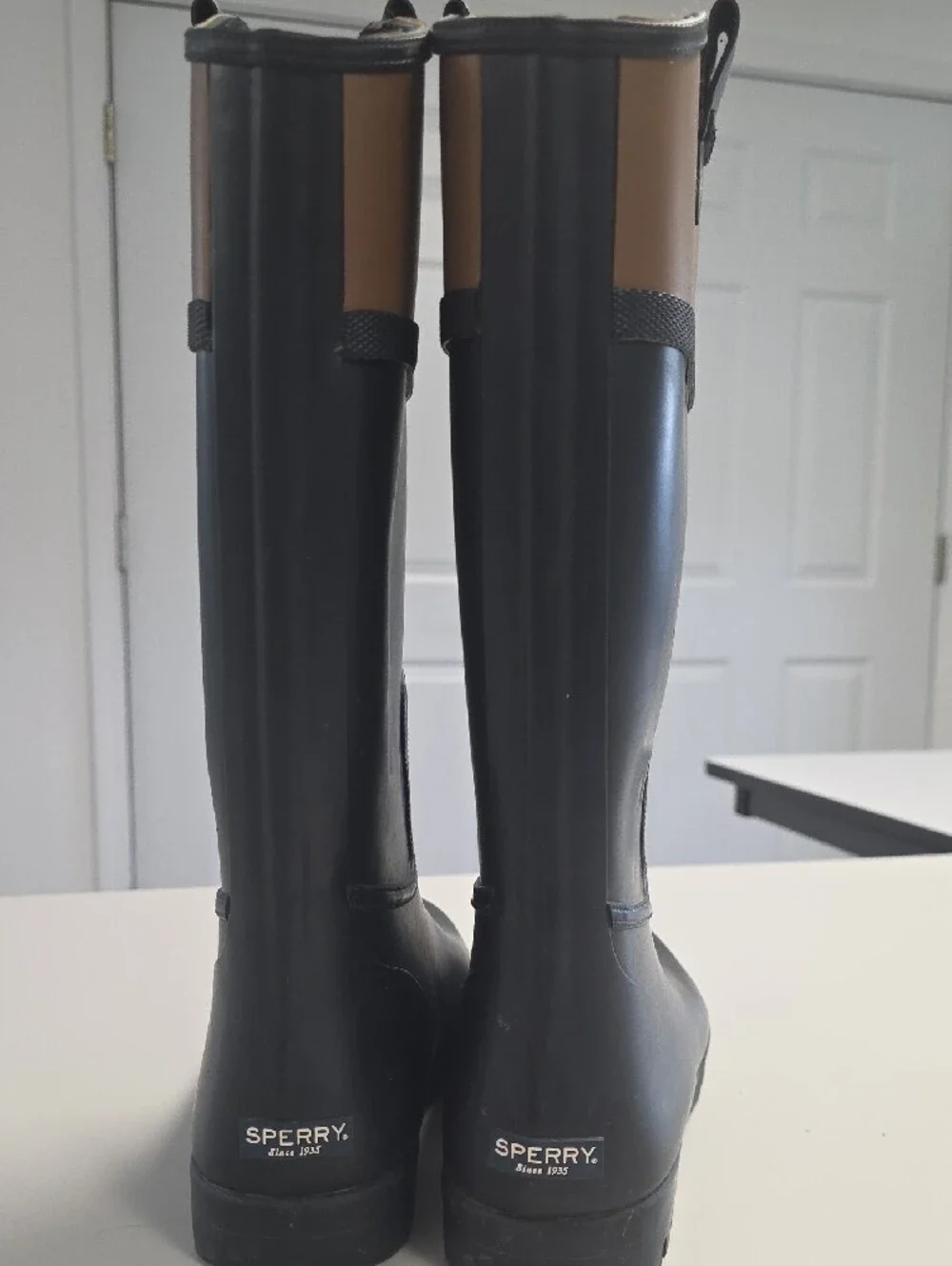 Sperry Nellie Kate Rain Boots Size 10